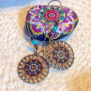 🔥 2/$10 sale Boho drop earrings - copper and turquoise beads leverback closure
